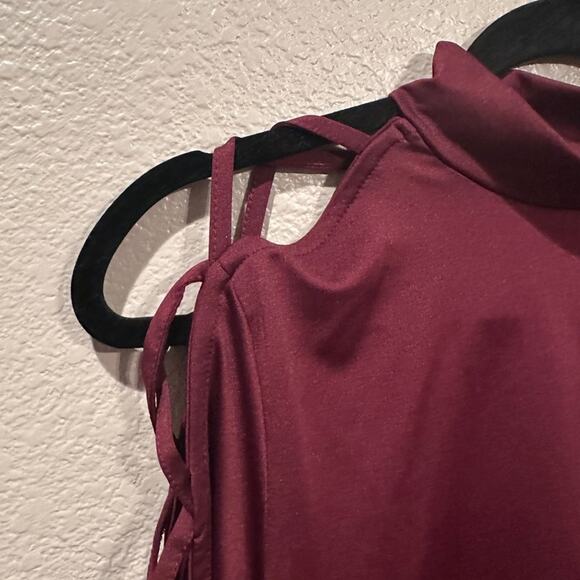 Divided lattice cold shoulder sleeve mock neck long sleeve sz L - Picture 3 of 5